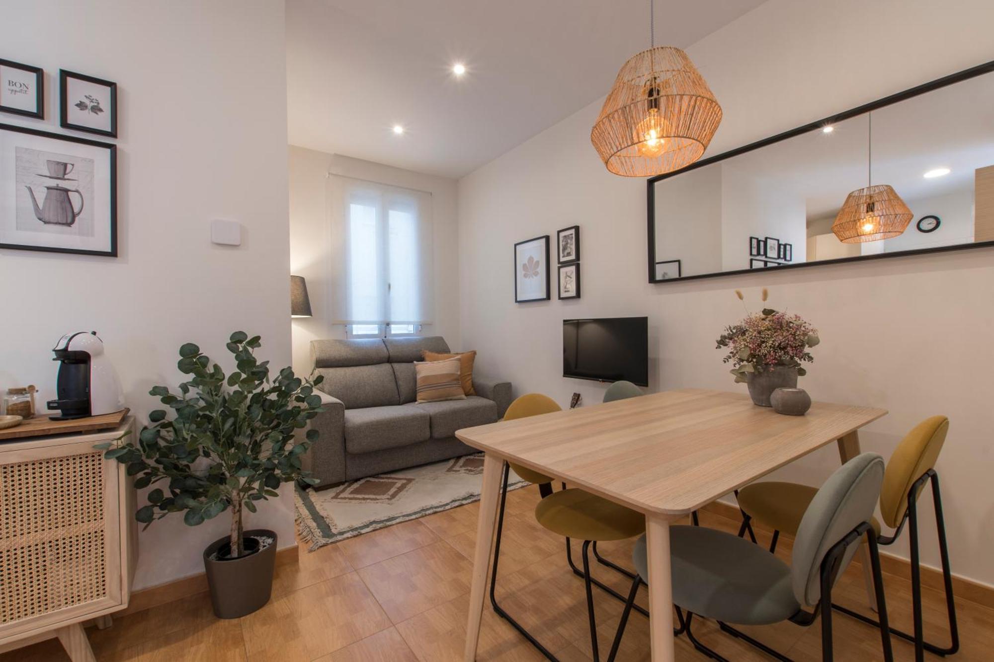 Fee4Me. Elegant Flat A Few Minutes From Atocha. Appartement Madrid Buitenkant foto